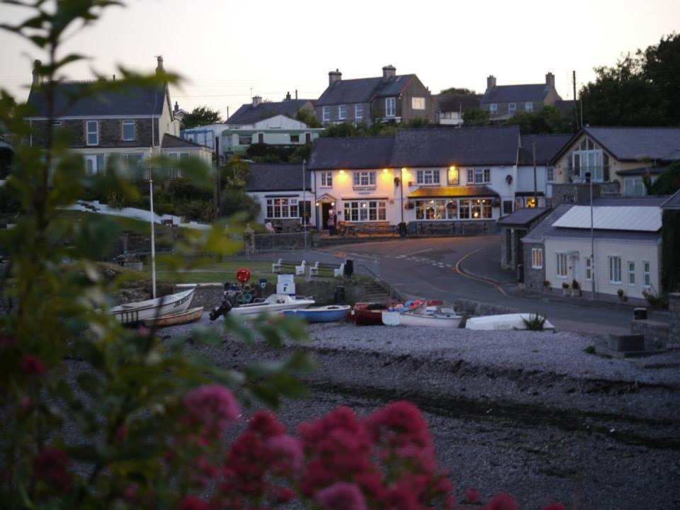“Ty Hir Caravan” Moelfre Exteriör bild